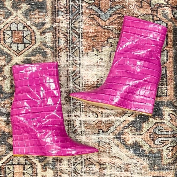 SCHUTZ Shoes - Schutz Asya Pink Leather Bootie